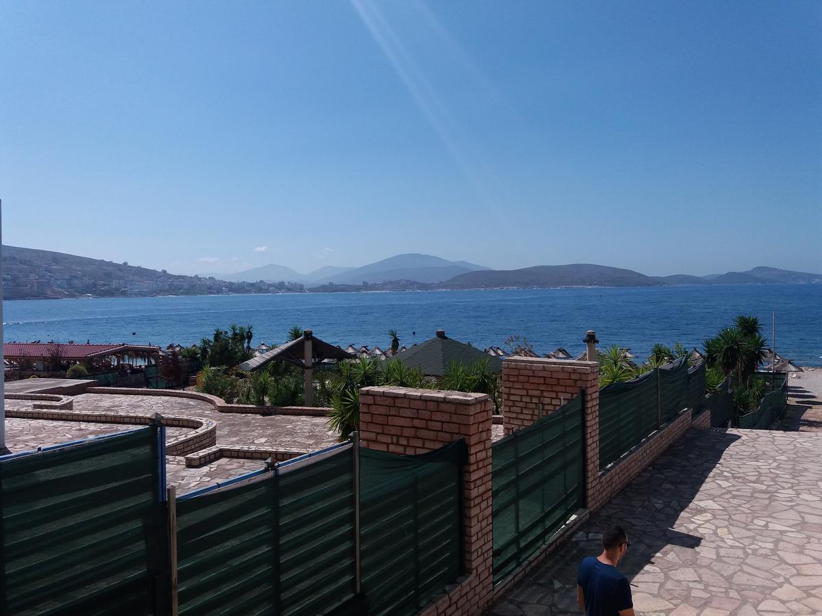 Close to Waterfront Sarandë Exterior foto